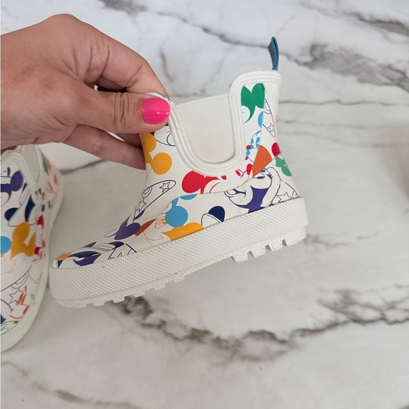 Zara Kids Disney Mickey Mouse Rain Boots - Picture 5 of 9